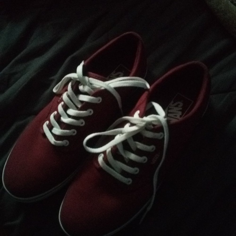 Ladies Laced Up Canvas Vans Tennis Shoes